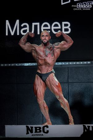 CLASSIC PHYSIQUE